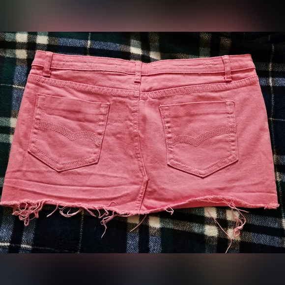 4/$20 Cute pink Jean skirt - Picture 5 of 5